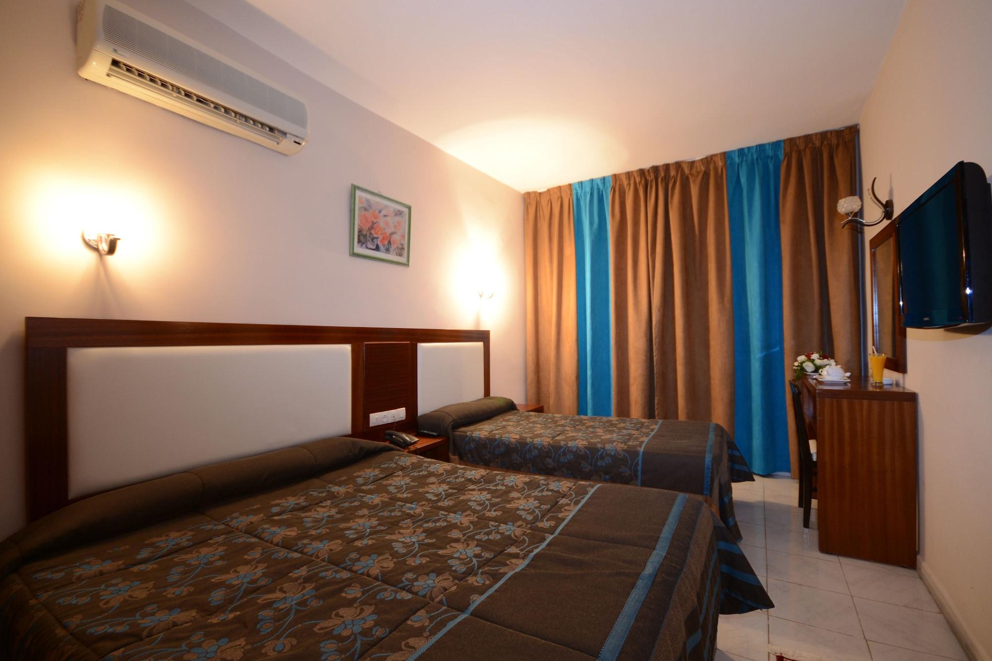 El Yacouta Hotel เทโทอัน ภายนอก รูปภาพ