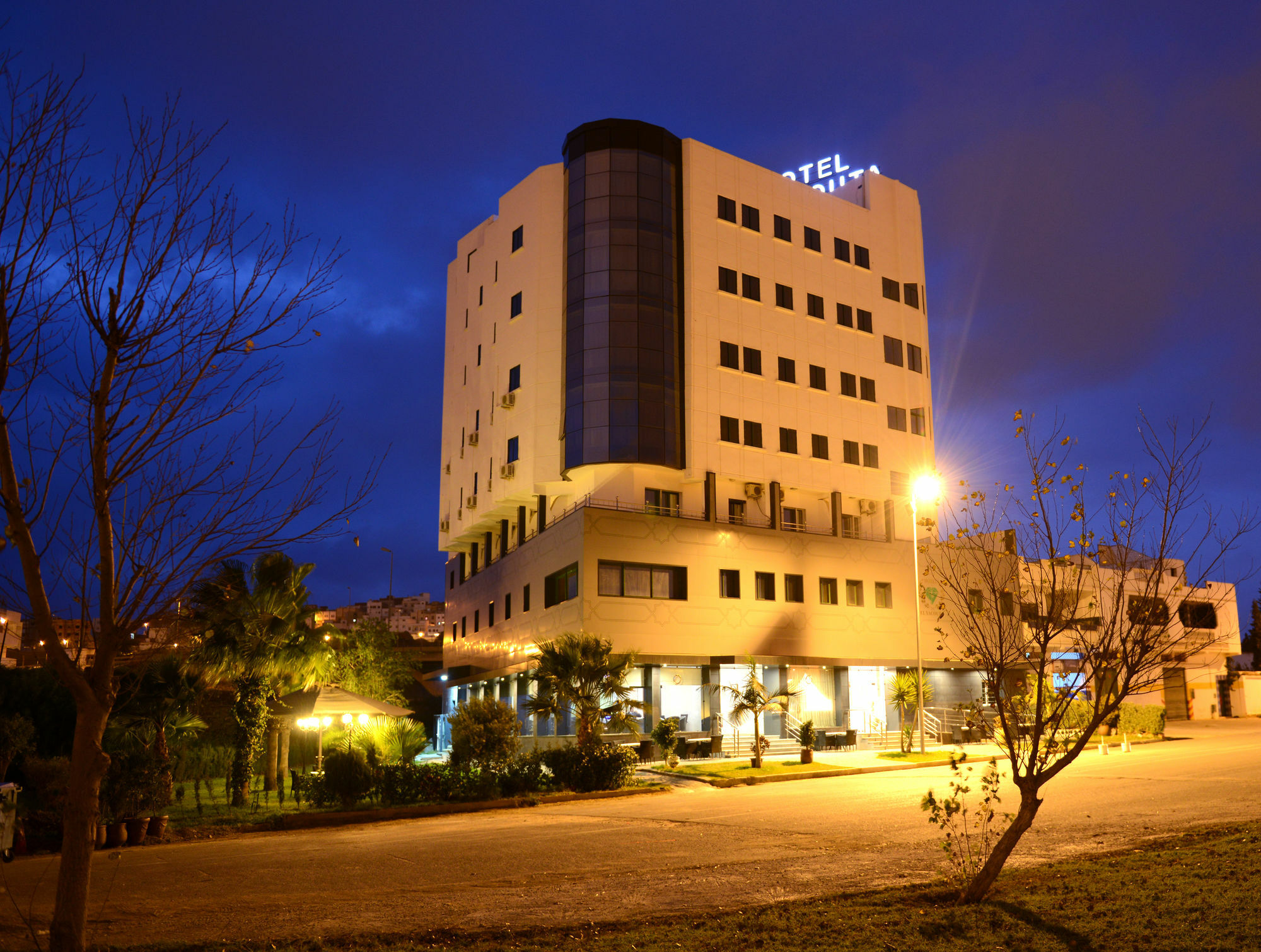 El Yacouta Hotel เทโทอัน ภายนอก รูปภาพ